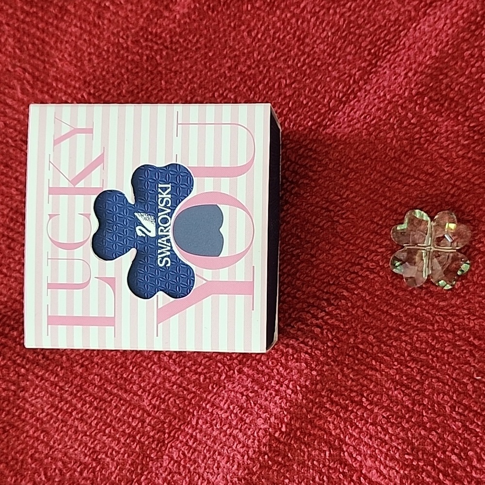 Swarovski 4 leaf clover crystal